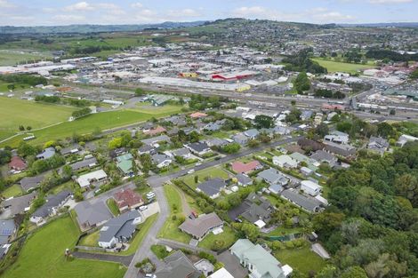 Photo of property in 38 Carlton Road, Pukekohe, 2120