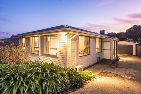 Photo of property in 111 Waiuta Street, Titahi Bay, Porirua, 5022