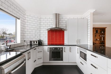 Photo of property in 10 Webb Place, Papamoa Beach, Papamoa, 3118