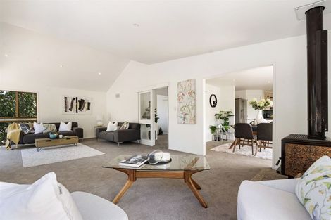 Photo of property in 154 Stapleford Crescent, Browns Bay, Auckland, 0630