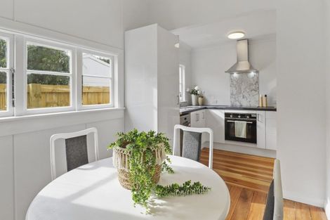 Photo of property in 7 Queens Road, Elgin, Gisborne, 4010