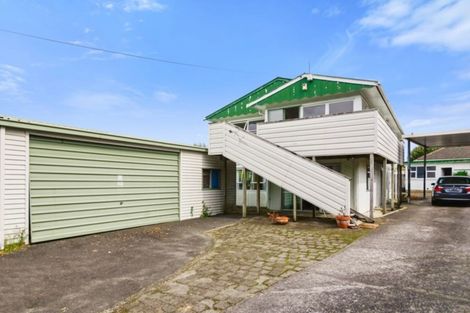 Photo of property in 2 Spencer Street, Western Heights, Rotorua, 3015