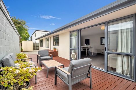 Photo of property in 118a Nursery Road, Phillipstown, Christchurch, 8011