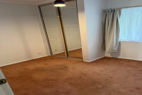 Photo of property in 1/15 Micawber Place, Mellons Bay, Auckland, 2014