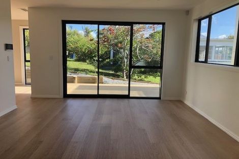 Photo of property in 12c Newhaven Terrace, Mairangi Bay, Auckland, 0630