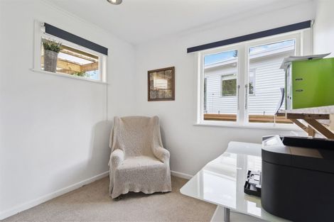 Photo of property in 4 Greville Road, Pinehill, Auckland, 0632