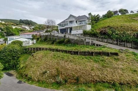 Photo of property in 101 Redwood Avenue, Tawa, Wellington, 5028
