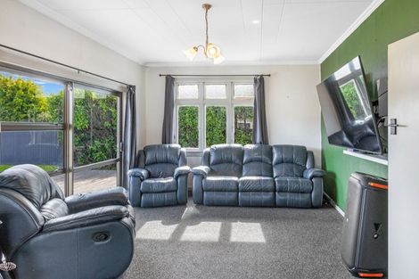 Photo of property in 15 Irving Street, Gore, 9710