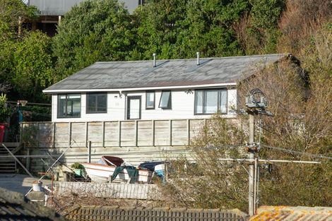 Photo of property in 10 Hereford Street, Cannons Creek, Porirua, 5024