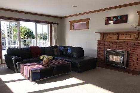 Photo of property in 11 Wheturangi Road, Greenlane, Auckland, 1051