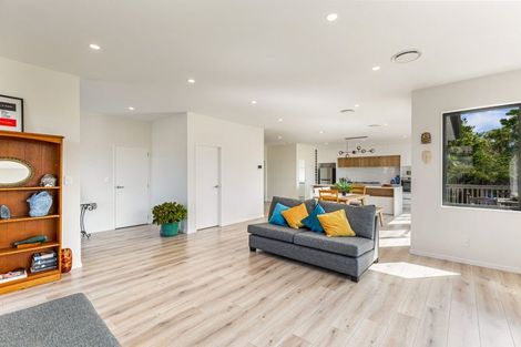 Photo of property in 12 Cirrus Way, Ranui, Auckland, 0612