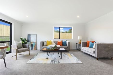 Photo of property in 61 Leathem Crescent, Pokeno, 2402