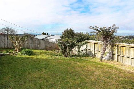 Photo of property in 73a Target Road, Totara Vale, Auckland, 0629