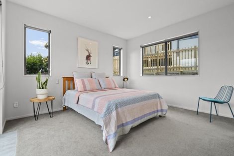 Photo of property in 30 Aldon Lane, The Gardens, Auckland, 2105