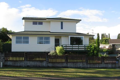 Photo of property in 49 Lantana Road, Green Bay, Auckland, 0604