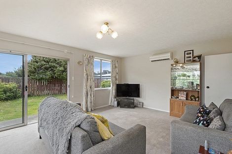 Photo of property in 1/8c Heaphy Place, Casebrook, Christchurch, 8051