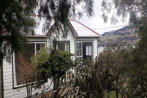 Photo of property in 20 Athol Place, Ravensbourne, Dunedin, 9022