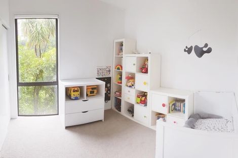 Photo of property in 1f Wilkinson Street, Oriental Bay, Wellington, 6011