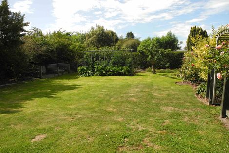 Photo of property in 8 Moorhouse Street, Waimate, 7924