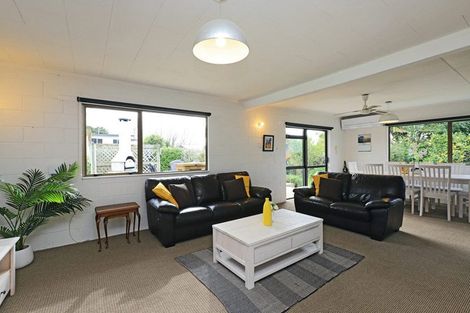 Photo of property in 20 Gillies Crescent, Waimarama, Havelock North, 4294
