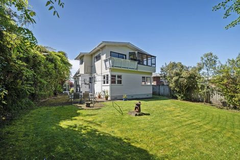 Photo of property in 13 Tirita Street, Kawaha Point, Rotorua, 3010
