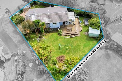 Photo of property in 8 Arde Place, Massey, Auckland, 0614