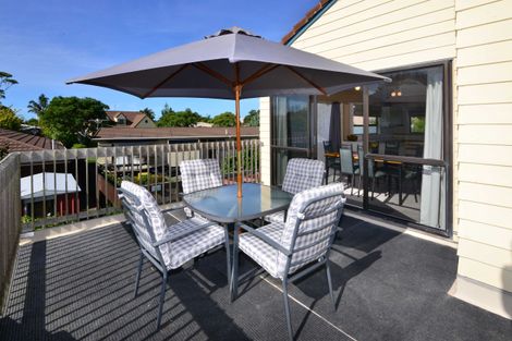 Photo of property in 61 Maygrove Drive, Orewa, 0931