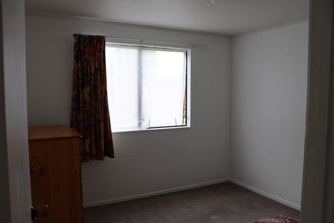 Photo of property in 2/41 Everglade Drive, Goodwood Heights, Auckland, 2105