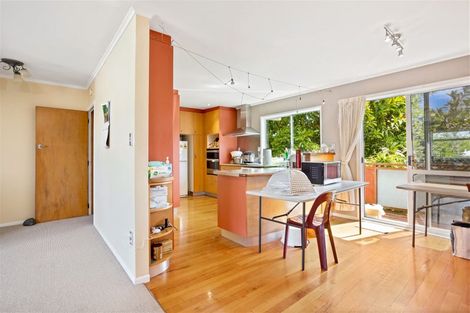 Photo of property in 42 Gordon Avenue, Milford, Auckland, 0620