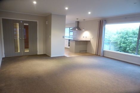 Photo of property in 87 Taylor Terrace, Tawa, Wellington, 5028