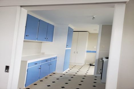 Photo of property in 21 Tairere Crescent, Rosehill, Papakura, 2113