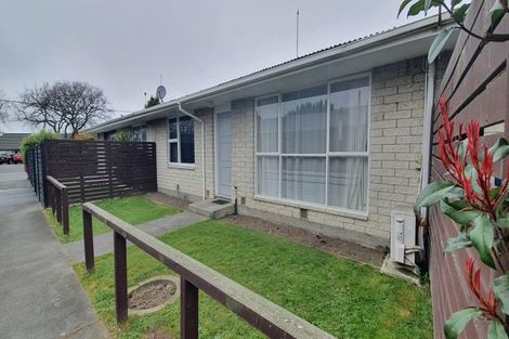 Photo of property in 2/78 Middlepark Road, Sockburn, Christchurch, 8042
