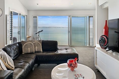 Photo of property in 109a Torkar Road, Clarks Beach, 2122