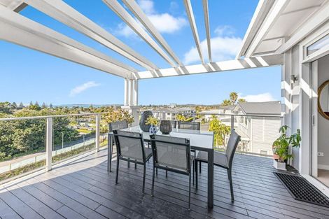 Photo of property in 92 Landmark Terrace, Orewa, 0931
