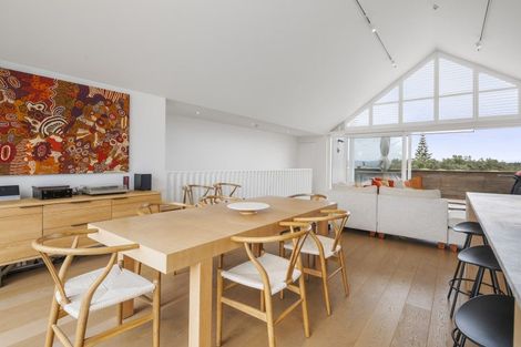 Photo of property in 92c Hinemoa Street, Birkenhead, Auckland, 0626