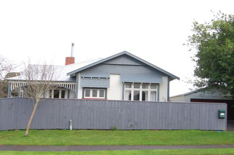 Photo of property in 74 Brightwater Terrace, Terrace End, Palmerston North, 4410