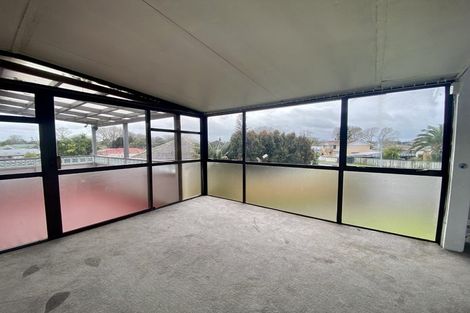 Photo of property in 11 Tomlin Place, Mangere East, Auckland, 2024