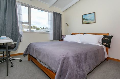 Photo of property in 102 Awarua Place, Whangamata, 3620
