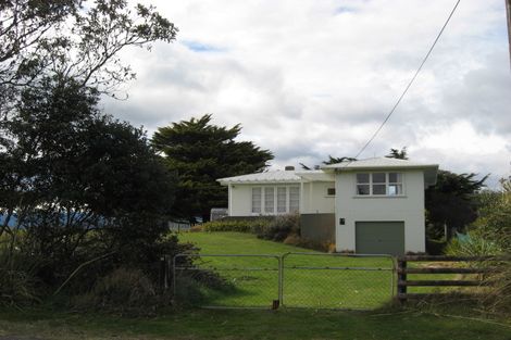Photo of property in 29 Drake Street, Waikawa Beach, Manakau, 5573