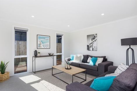 Photo of property in 1 Saddlers Way, Papamoa, 3118