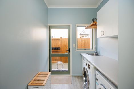 Photo of property in 25 Pirie Street, Palmerston North, 4410