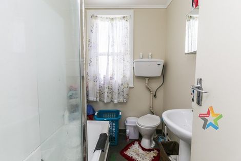 Photo of property in 2 Henry Street, Kilbirnie, Wellington, 6022