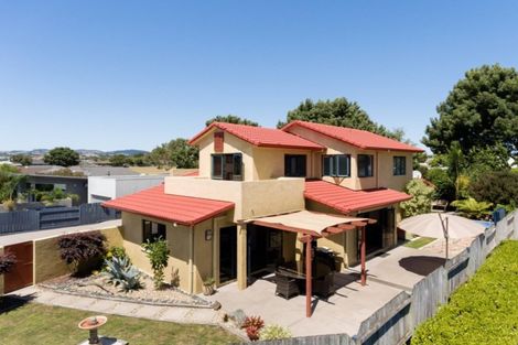Photo of property in 102 Merriman Place, Pyes Pa, Tauranga, 3112