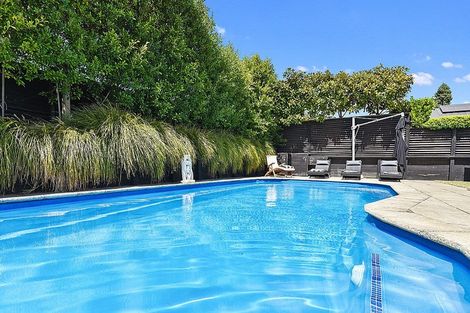 Photo of property in 27 Tizard Road, Birkenhead, Auckland, 0626