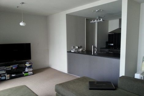 Photo of property in Montreaux Apartments, 7j/164 The Terrace, Wellington Central, Wellington, 6011