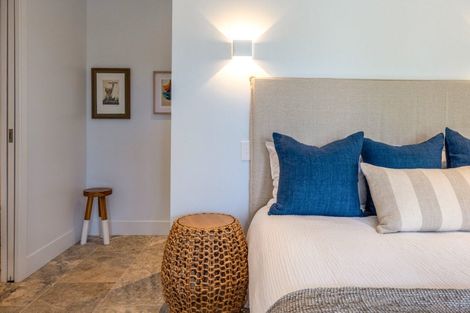 Photo of property in 31 Miro Road, Palm Beach, Waiheke Island, 1081