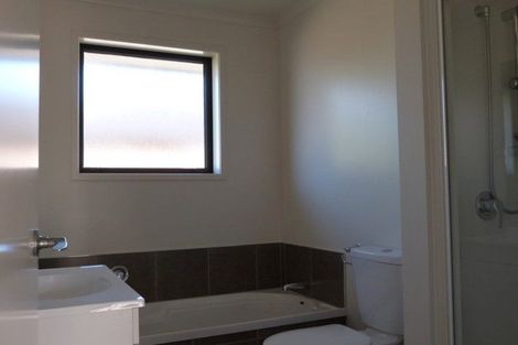 Photo of property in 32 Ocean View Rise, Ruakaka, 0116