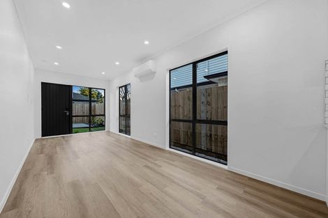Photo of property in 27e Watson Place, Papatoetoe, Auckland, 2025