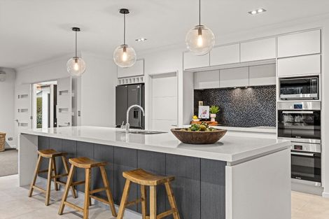 Photo of property in 43 Oakgrove Drive, Rangiora, 7400