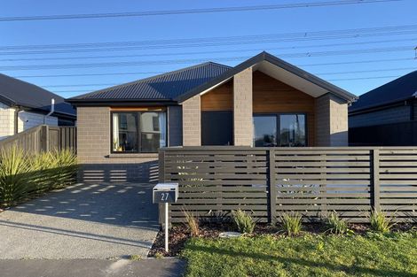 Photo of property in 27 Piripiri Place, Broomfield, Christchurch, 8042